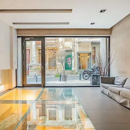 Modern Loft Build On Acropolis Ruins, Free Parking Athens