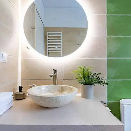 Modern Loft Build On Acropolis Ruins, Free Parking Apartment *