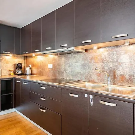 Modern Loft Build On Acropolis Ruins, Free Parking Apartment Athens