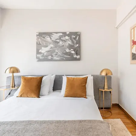 Modern Loft Build On Acropolis Ruins, Free Parking Apartment Athens
